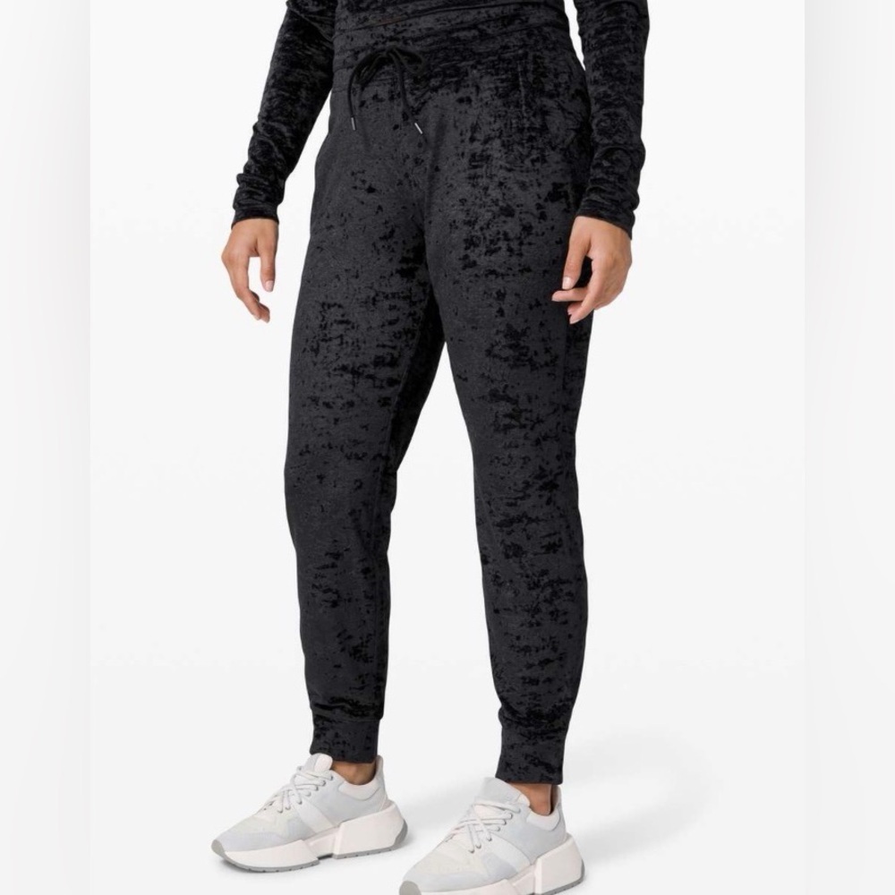 Lululemon Ready to Crush Jogger